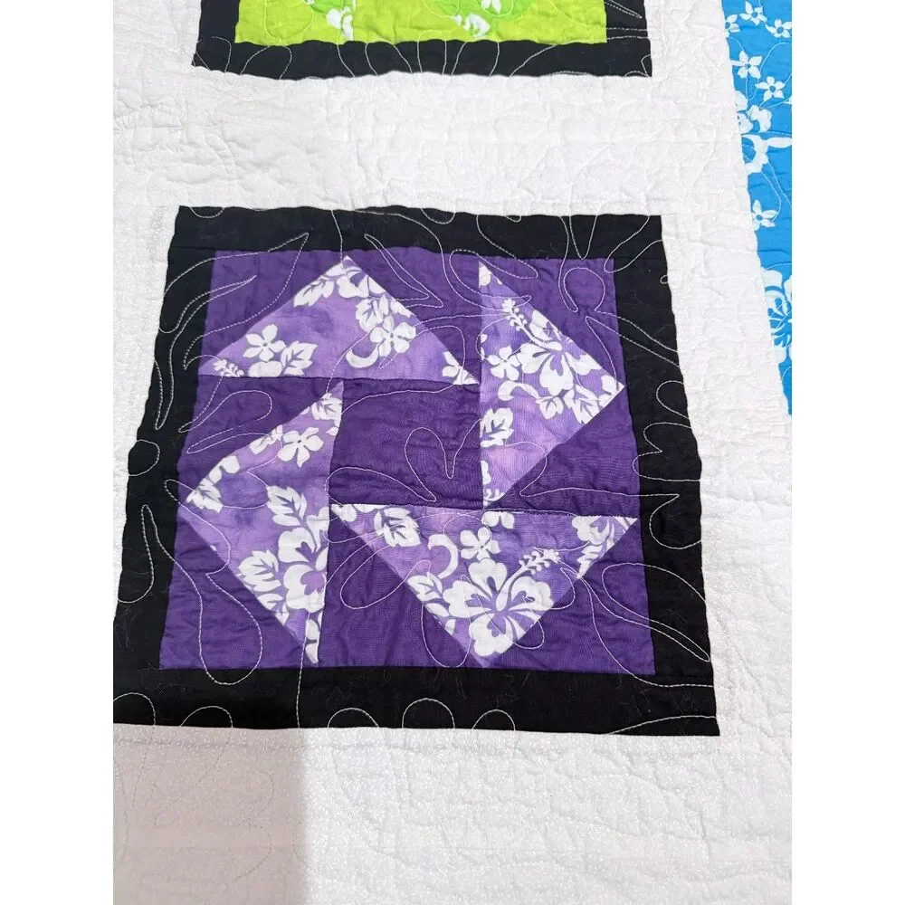 Handmade Hawaiian Floral Patchwork Quilt Throw 46x46